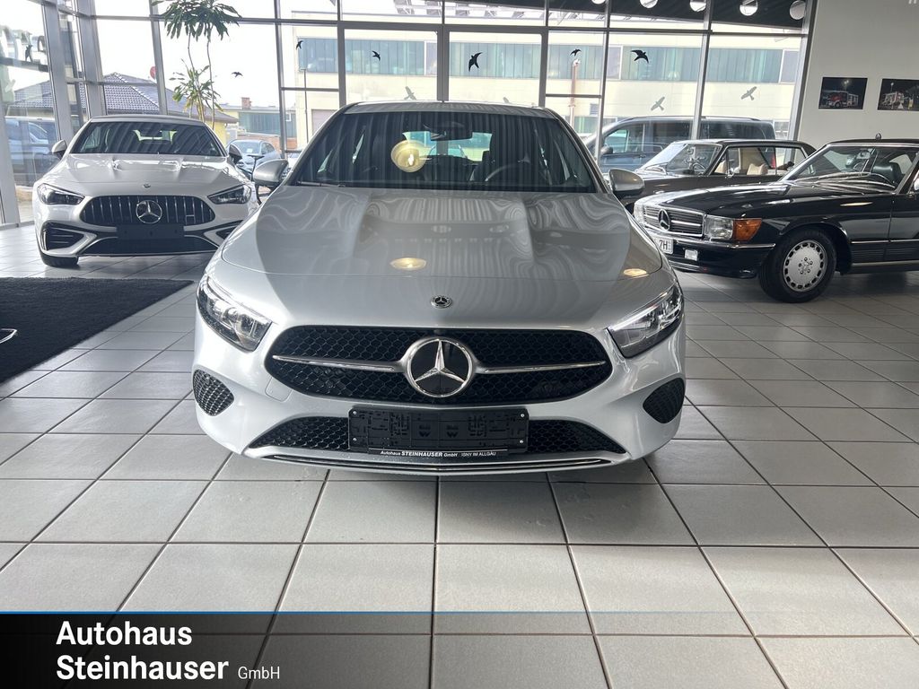Mercedes-Benz A 180 2024