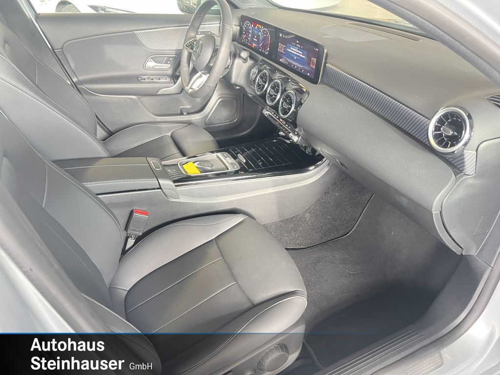 Mercedes-Benz A 180 2024