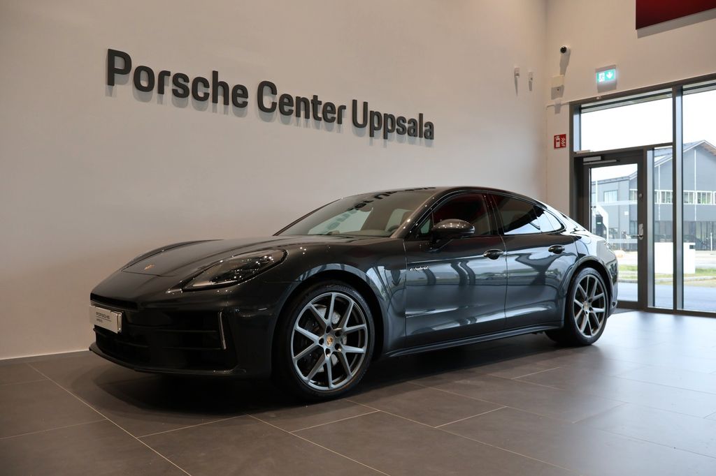 Porsche Panamera 2025