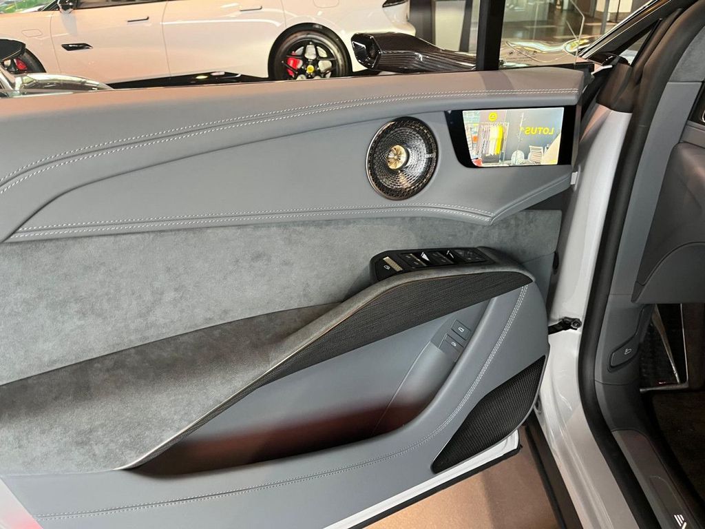 Lotus Eletre