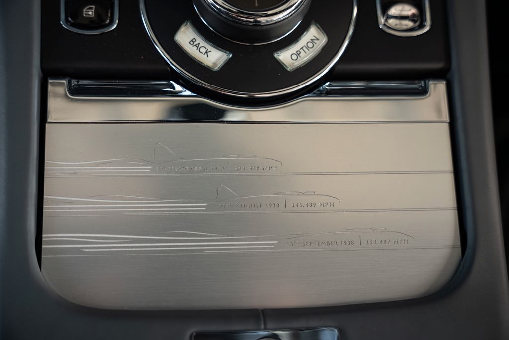 Rolls-Royce Dawn 2021