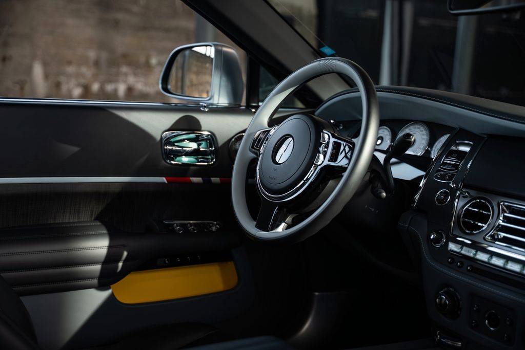 Rolls-Royce Dawn 2021