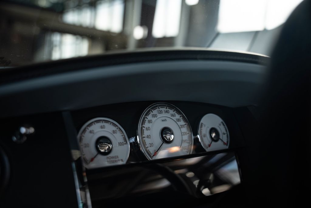 Rolls-Royce Dawn 2021