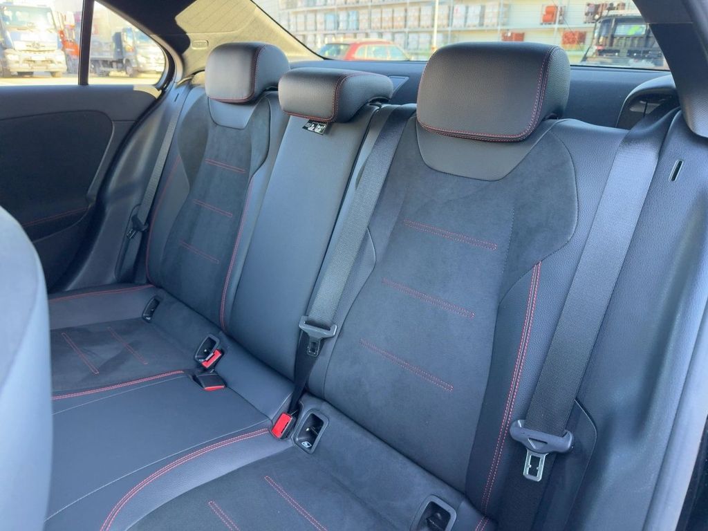 Mercedes-Benz A 250 2021