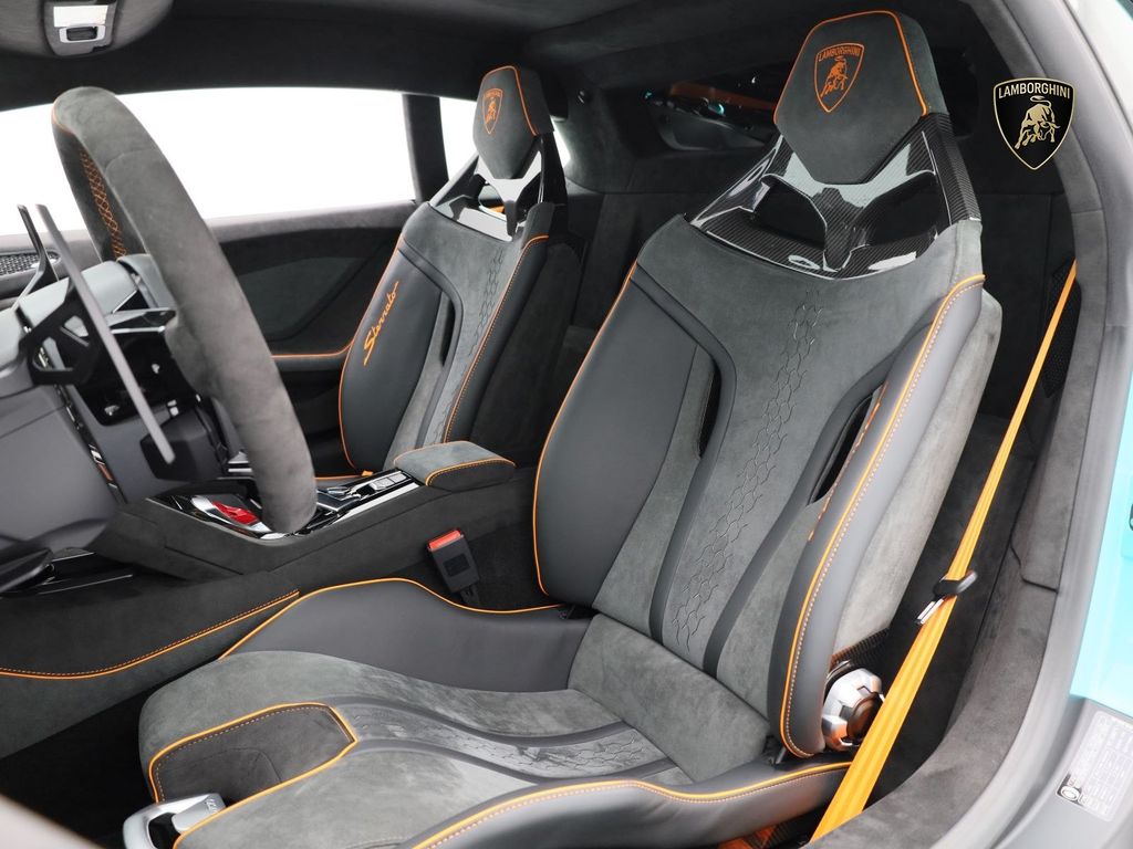 Lamborghini Huracán 2025