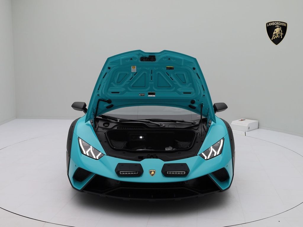 Lamborghini Huracán 2025