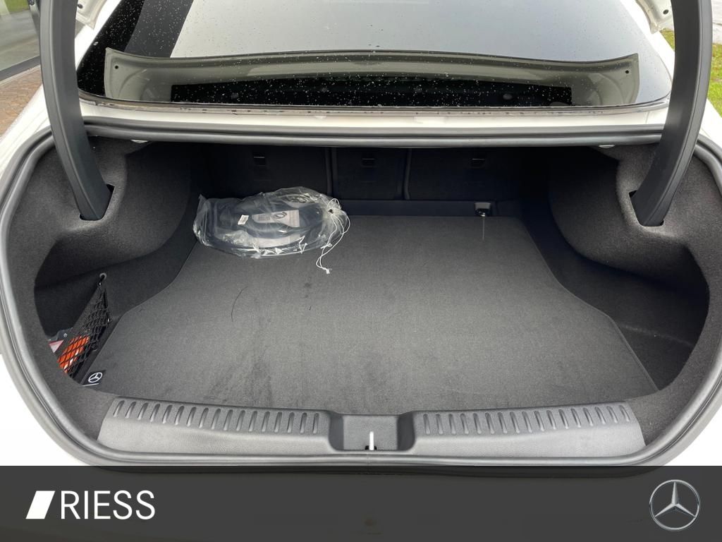 Mercedes-Benz CLA 350 2025