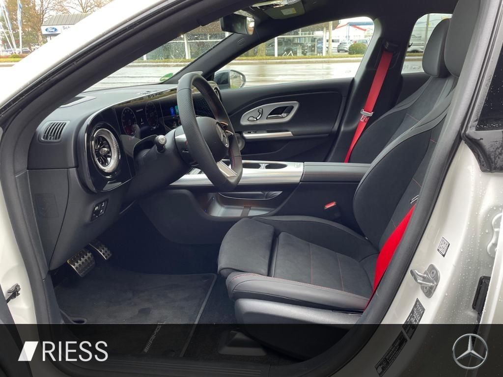 Mercedes-Benz CLA 350 2025