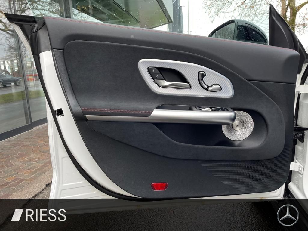 Mercedes-Benz CLA 350 2025