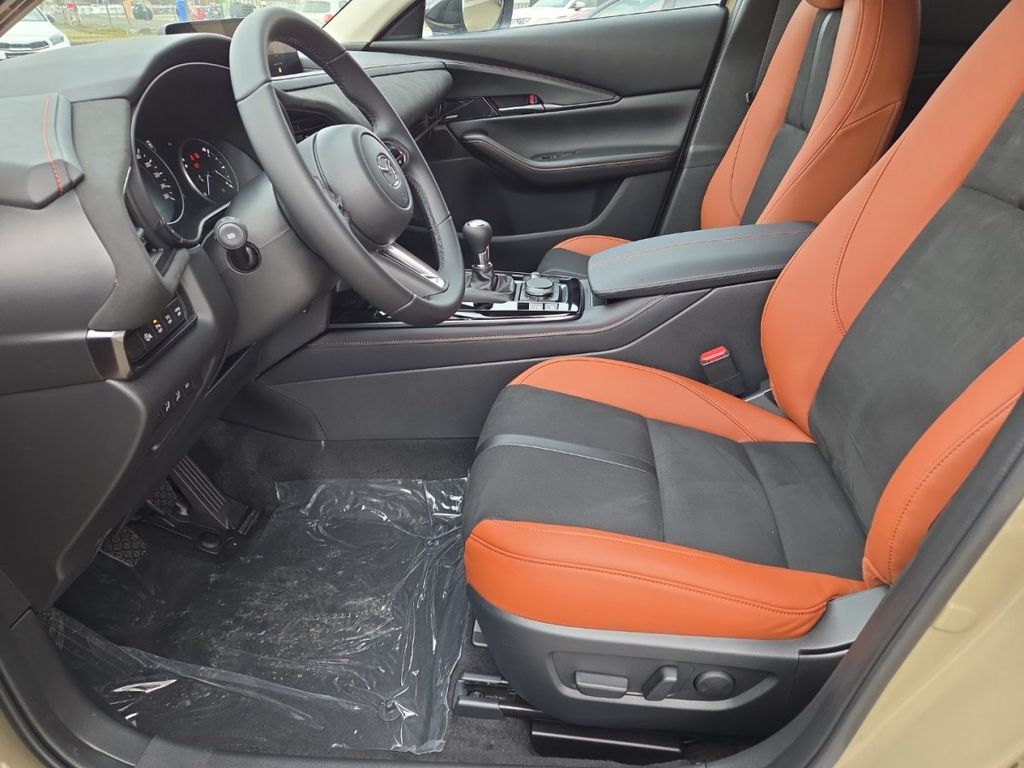 Mazda CX-30 2025
