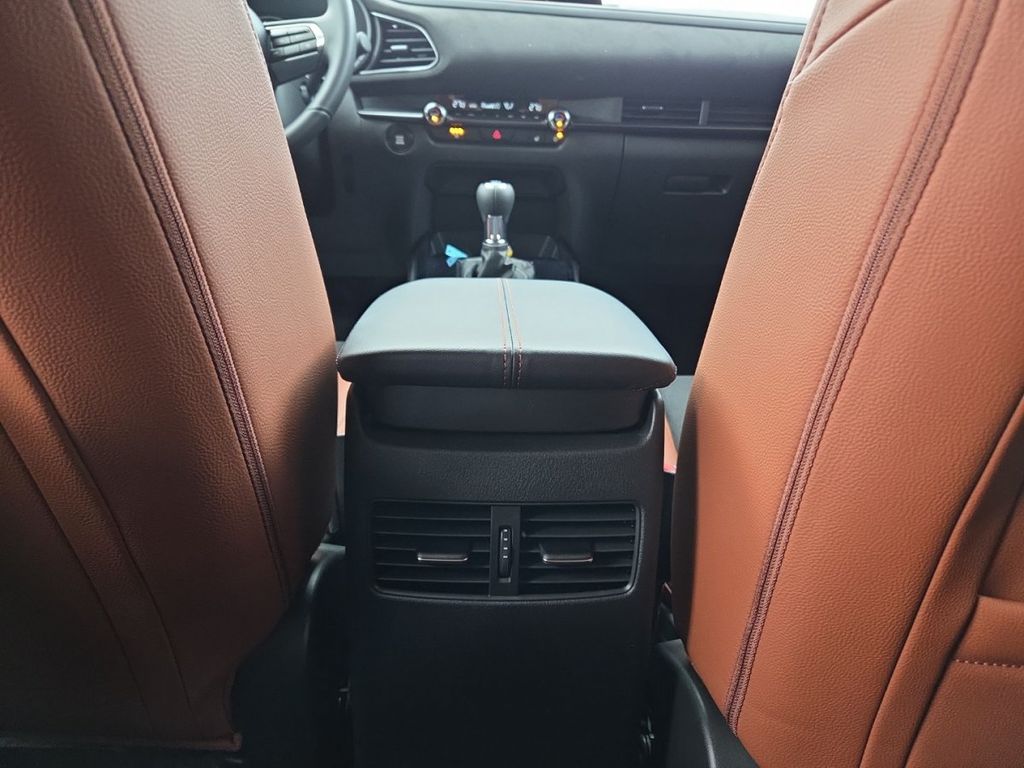Mazda CX-30 2025