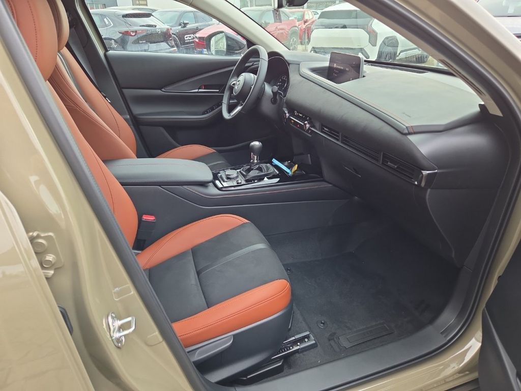 Mazda CX-30 2025