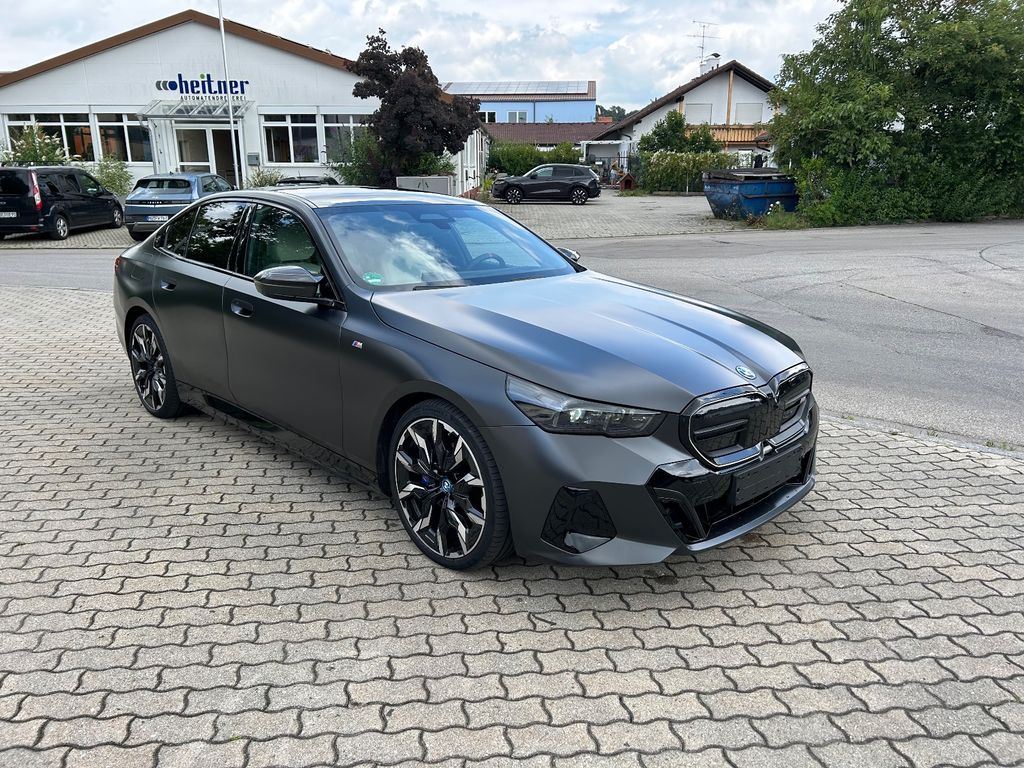 BMW i5 2023