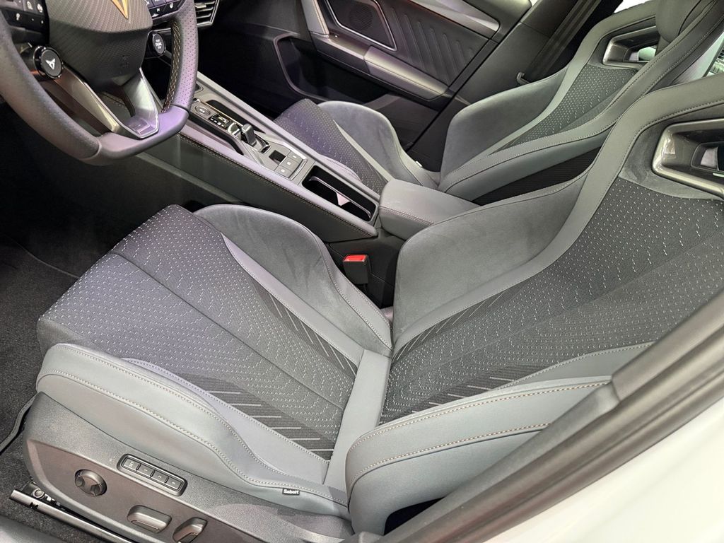 Cupra Leon 2025