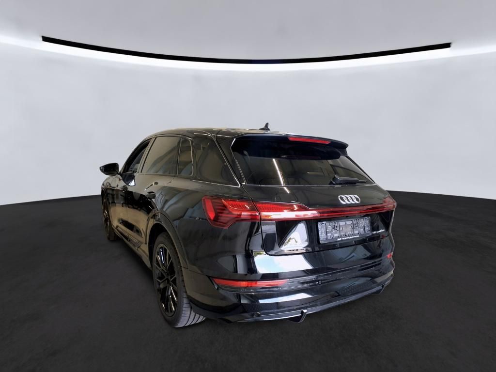 Audi e-tron 2022