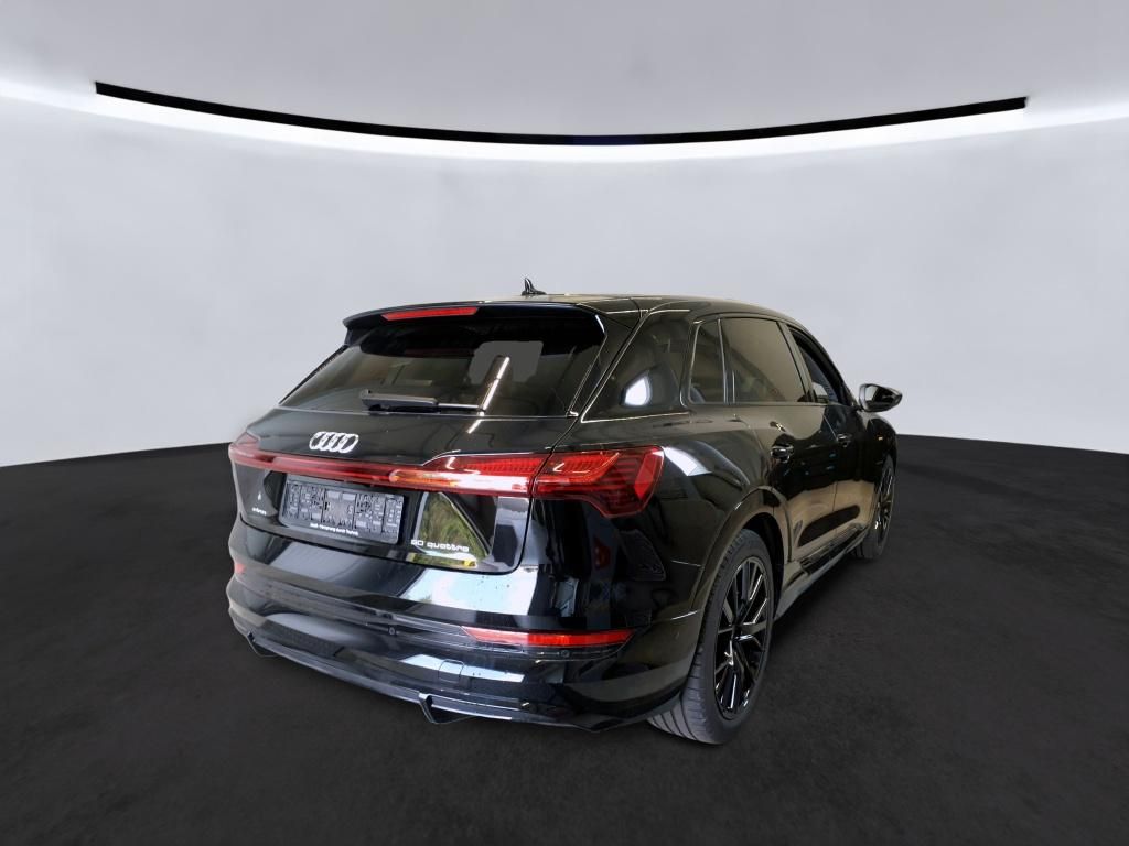 Audi e-tron 2022