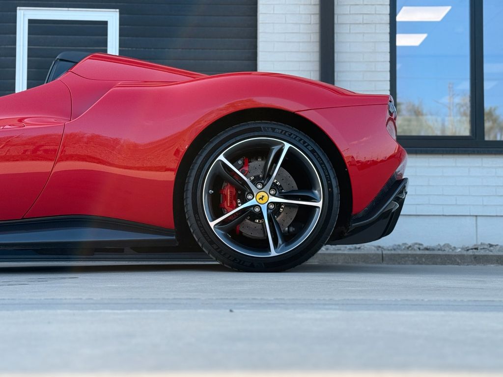 Ferrari 296 GTS 2024