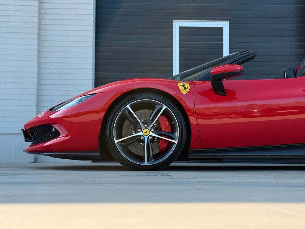 Ferrari 296 GTS 2024