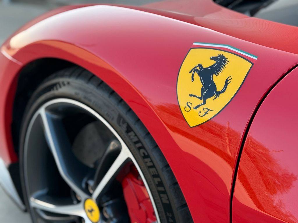 Ferrari 296 GTS 2024