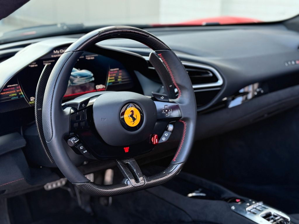 Ferrari 296 GTS 2024