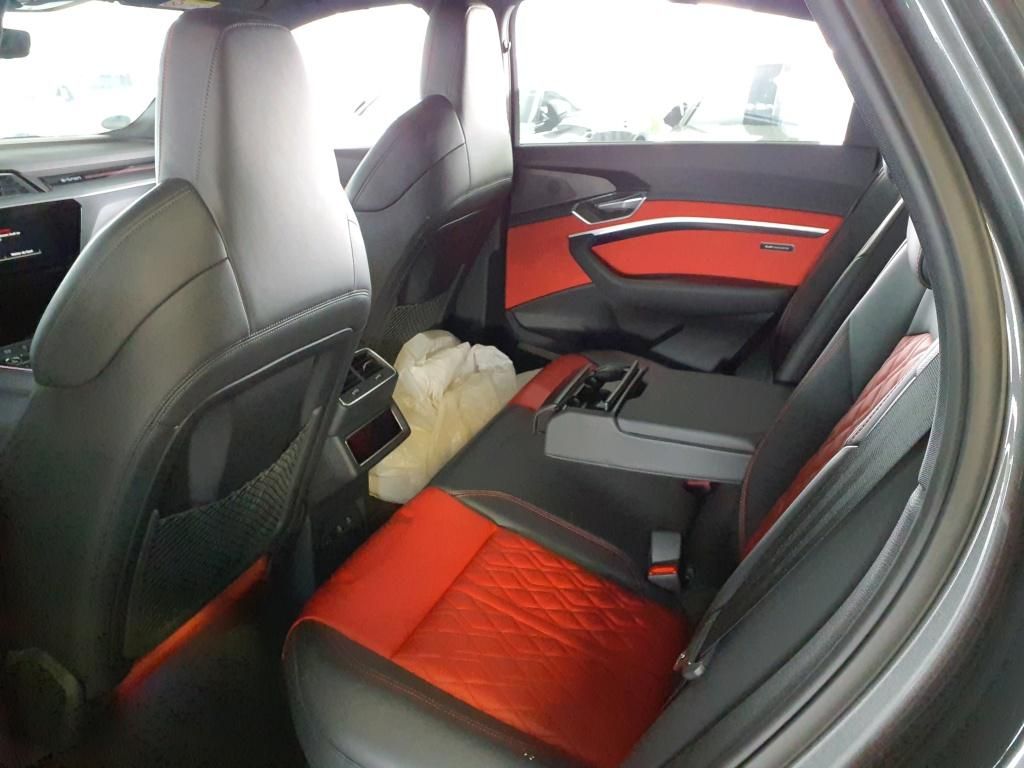 Audi e-tron 2022
