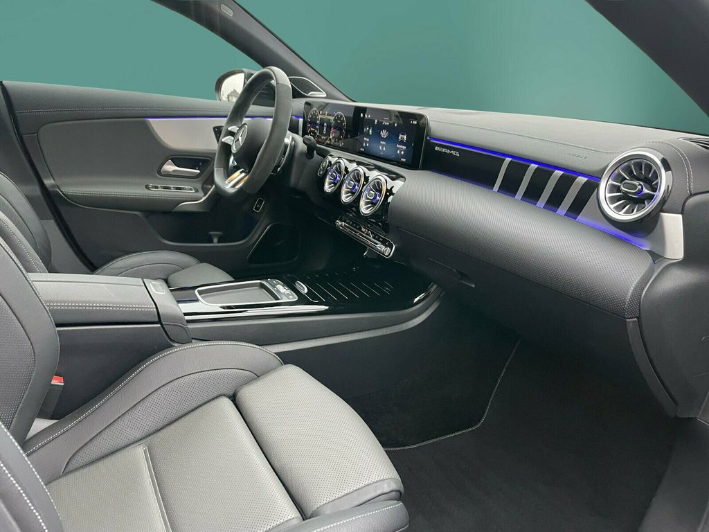 Mercedes-Benz CLA 45 AMG 2024