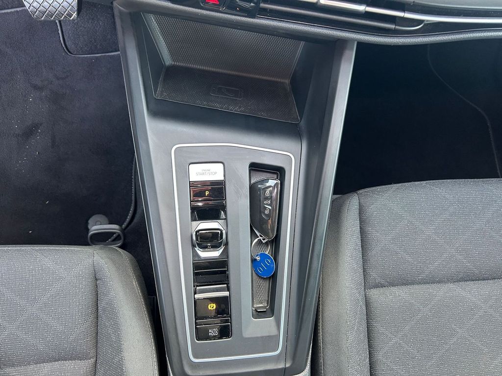 Volkswagen Golf 2023