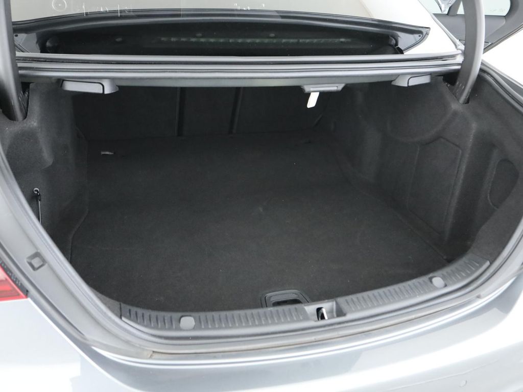 Mercedes-Benz E 220 2022