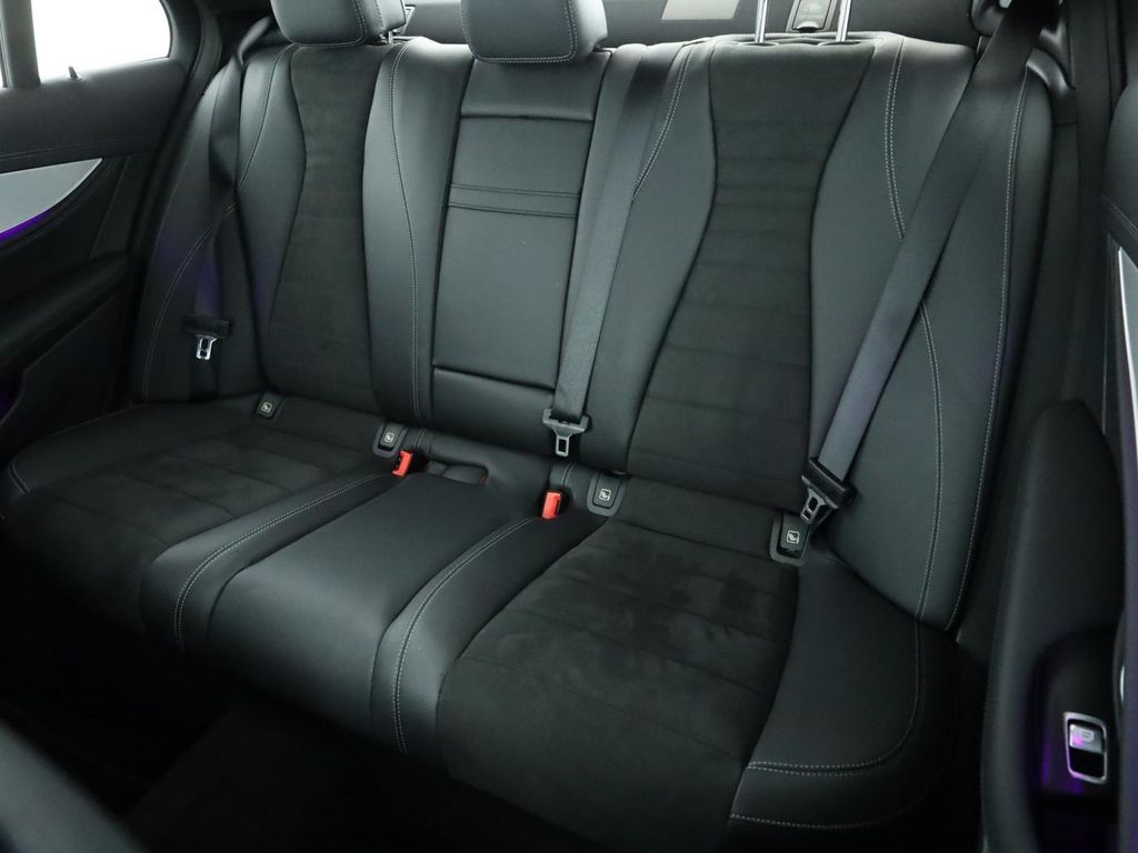 Mercedes-Benz E 220 2022