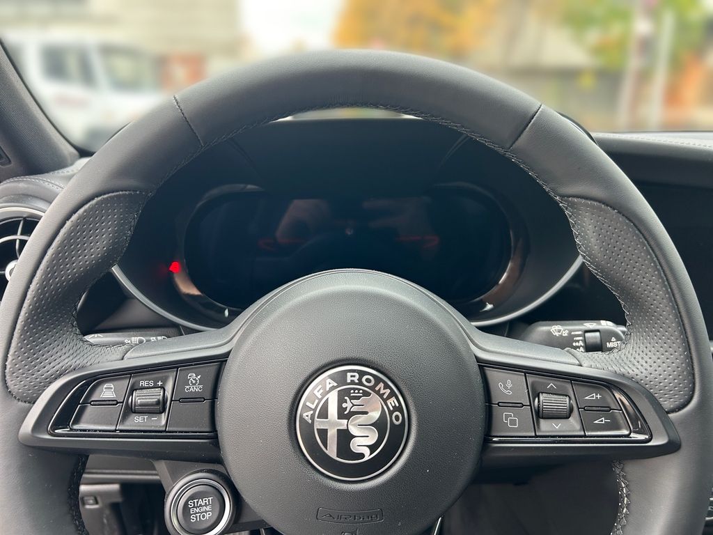 Alfa Romeo Giulia 2024