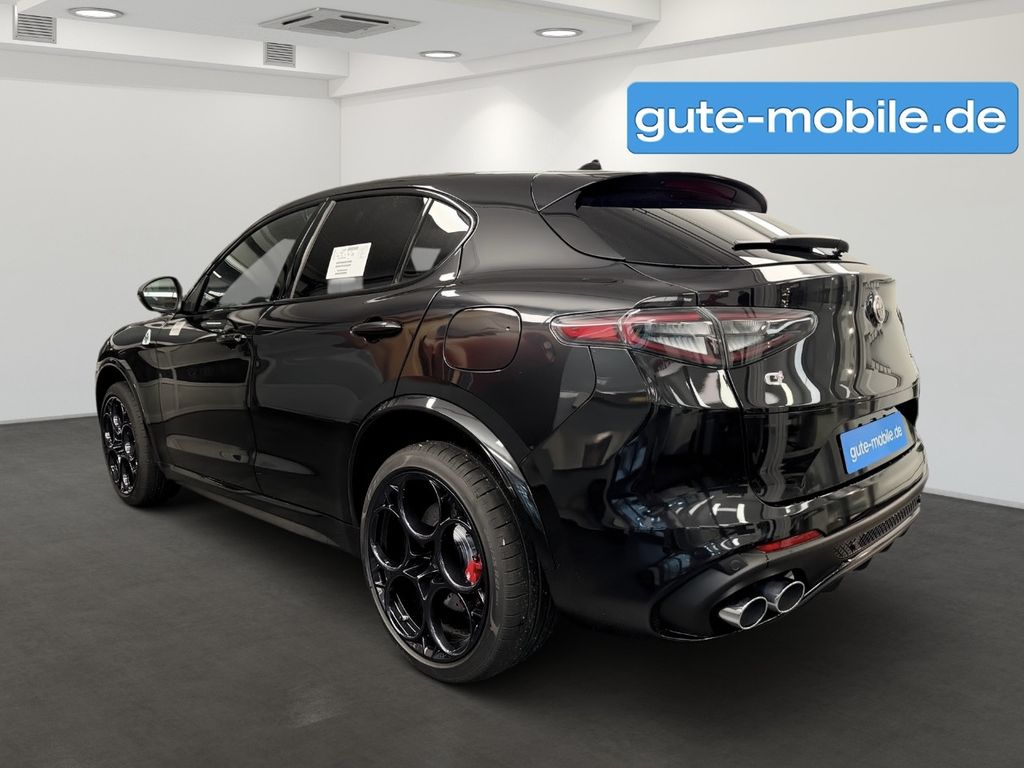 Alfa Romeo Stelvio 2025