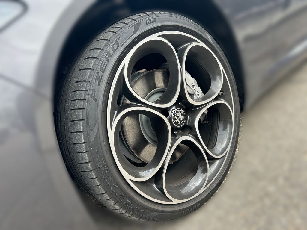 Alfa Romeo Giulia 2024