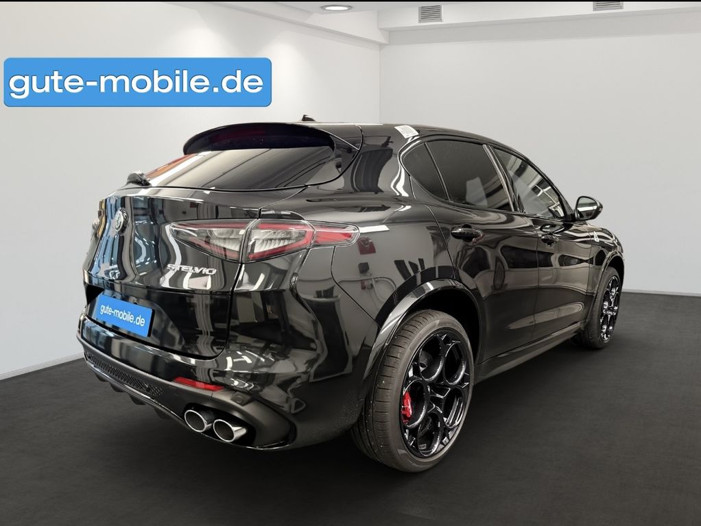 Alfa Romeo Stelvio 2025
