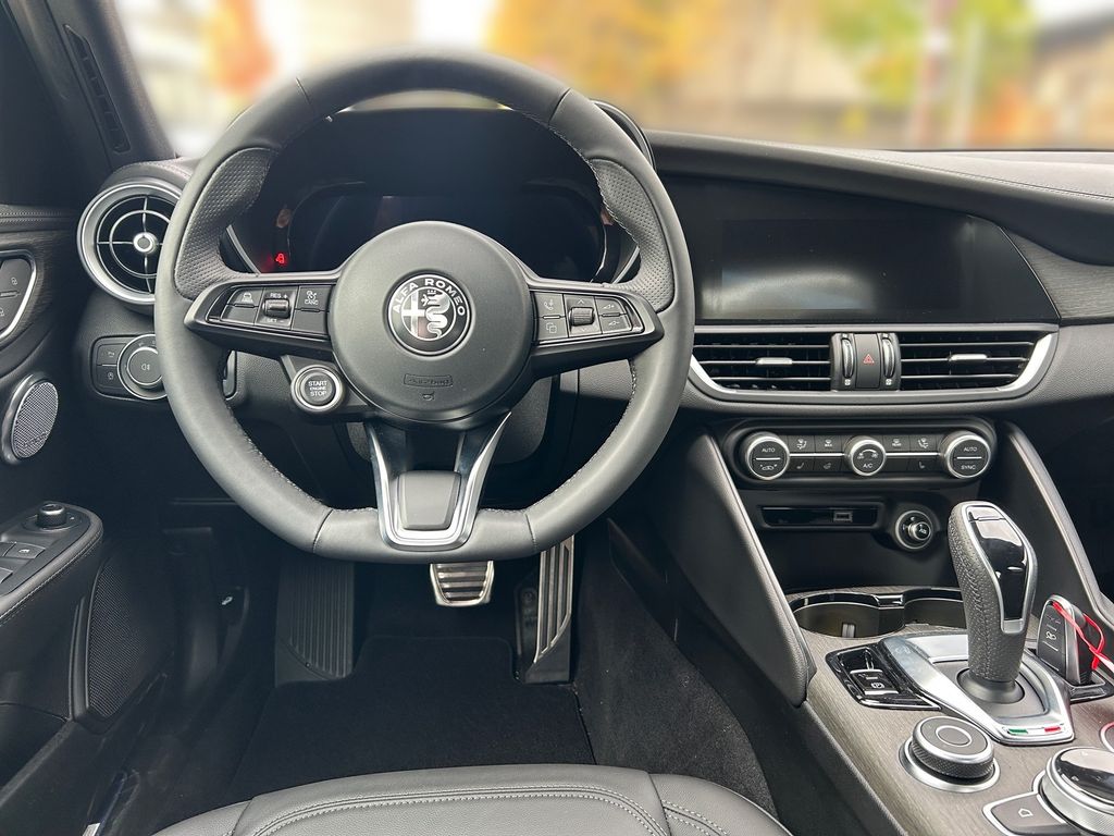 Alfa Romeo Giulia 2024