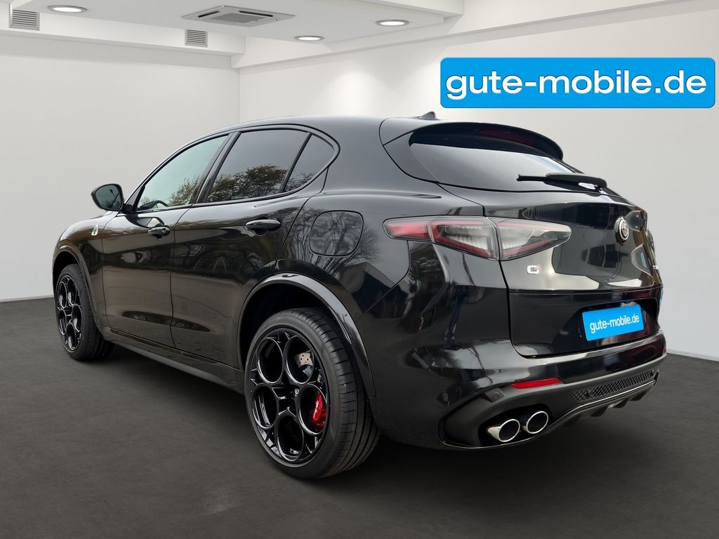 Alfa Romeo Stelvio 2025