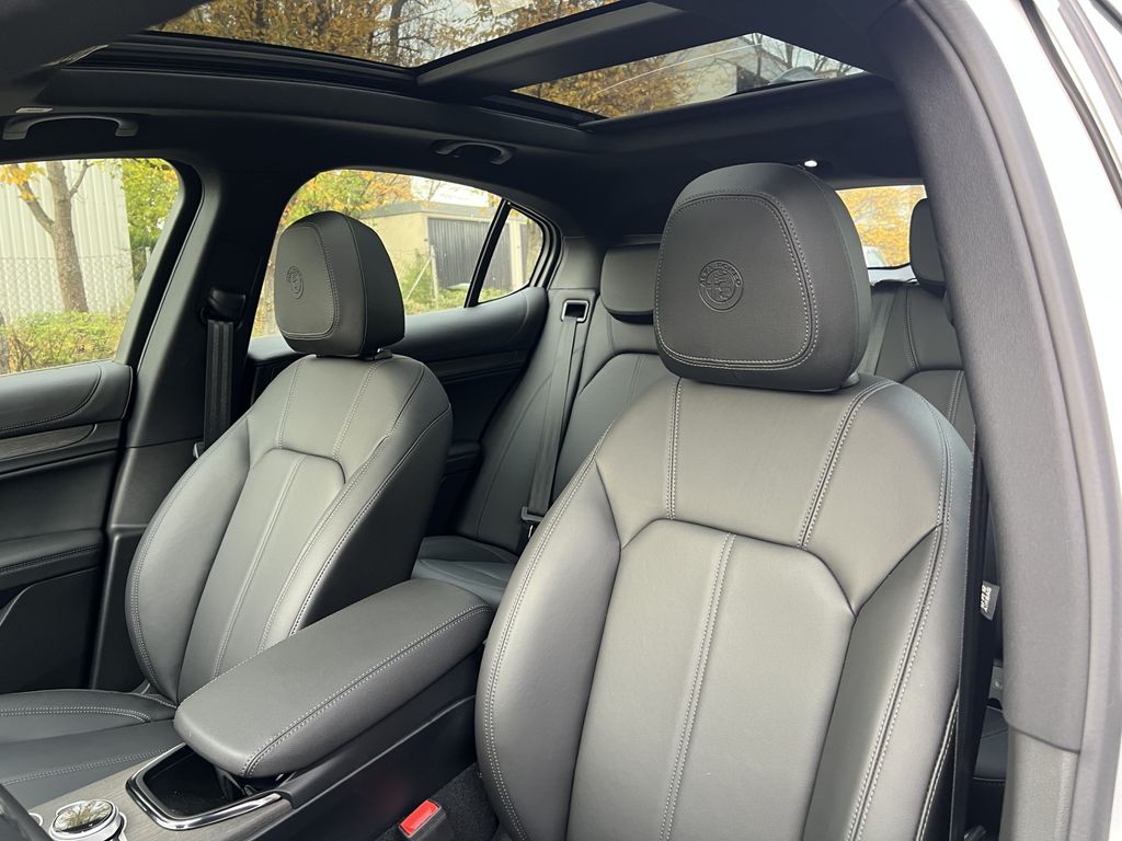 Alfa Romeo Stelvio 2024