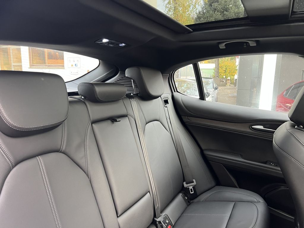 Alfa Romeo Stelvio 2024