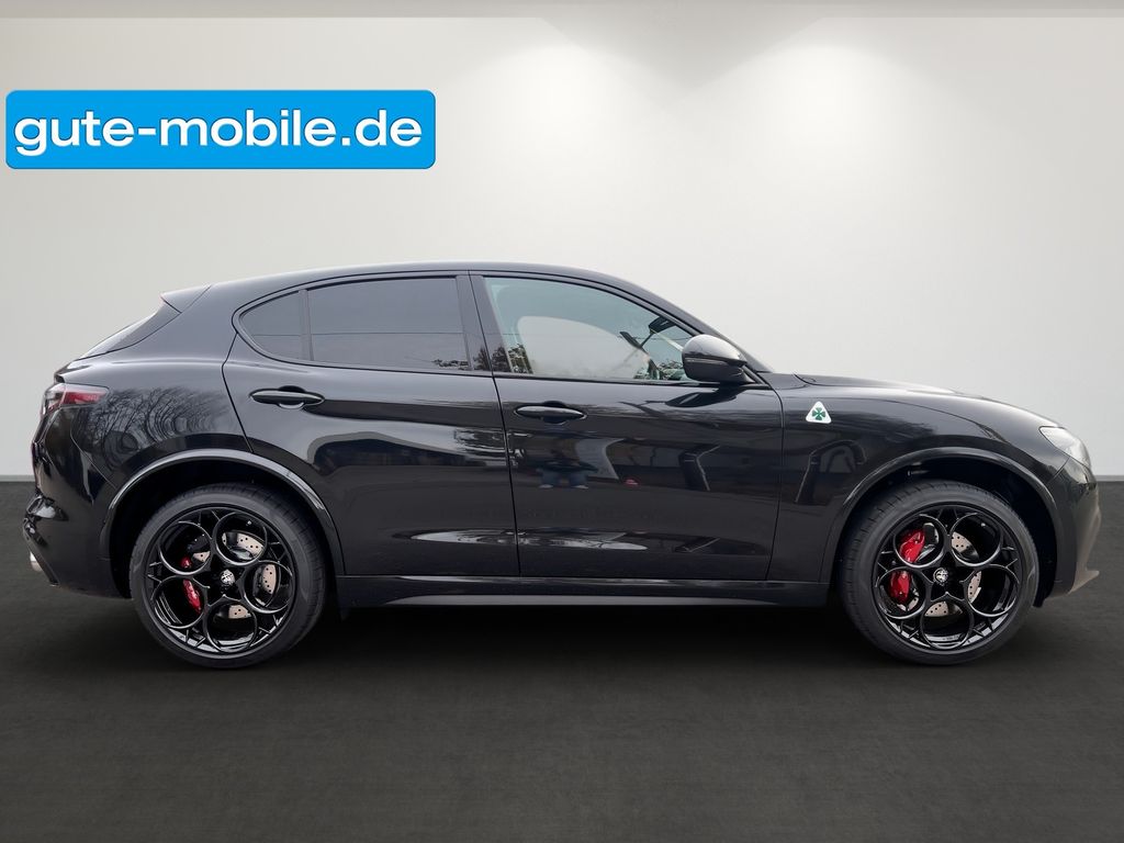 Alfa Romeo Stelvio 2025