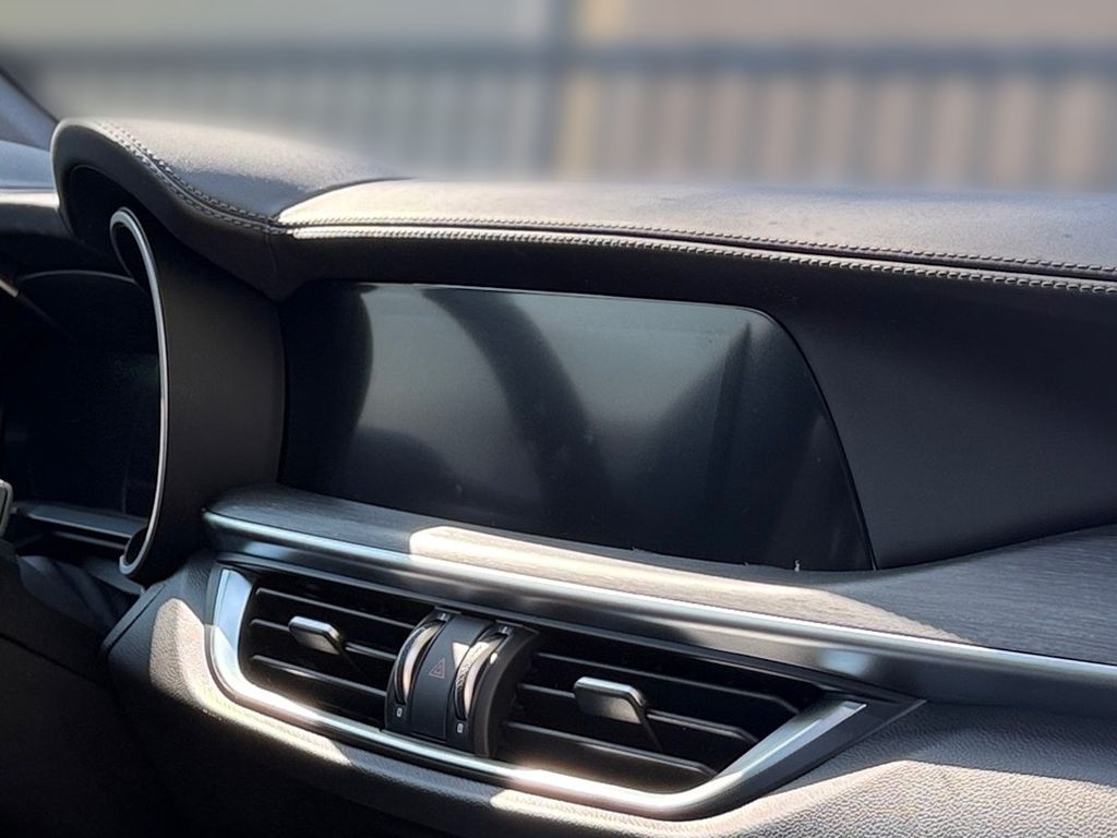 Alfa Romeo Stelvio 2024