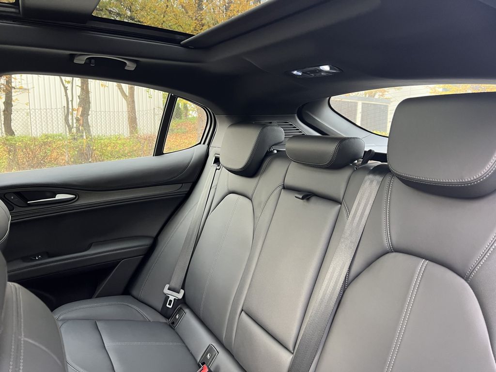 Alfa Romeo Stelvio 2024