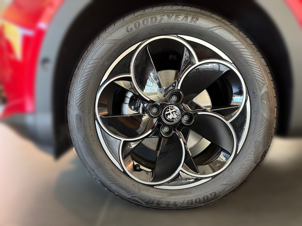 Alfa Romeo Junior 2025