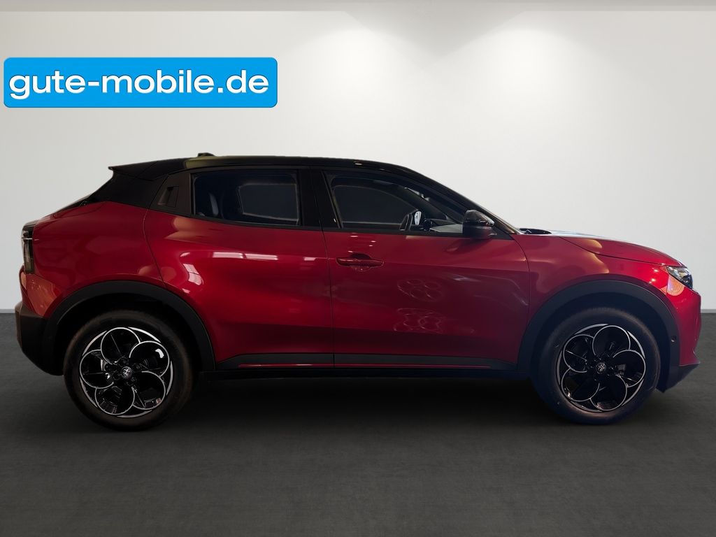 Alfa Romeo Junior 2025