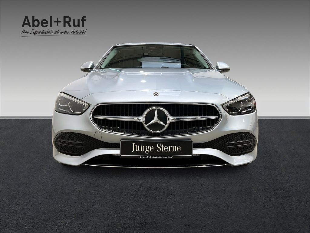 Mercedes-Benz C 220 2025