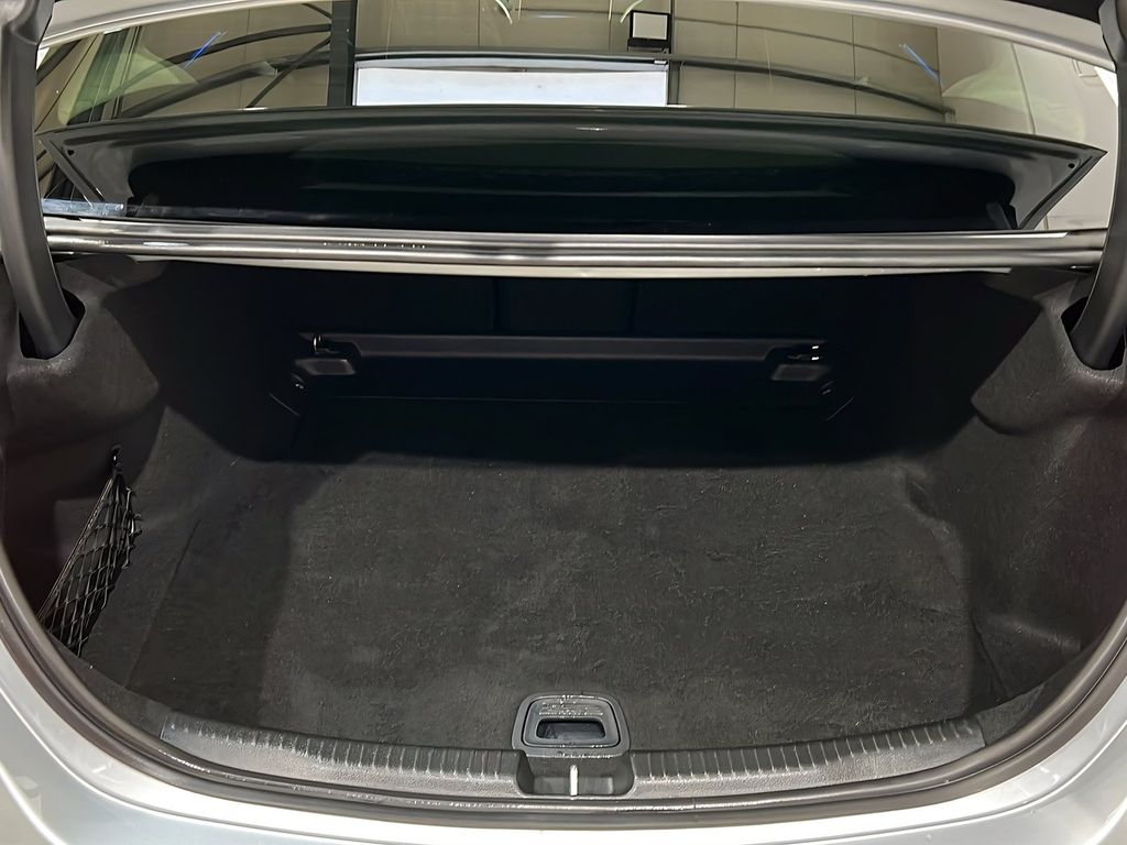 Mercedes-Benz C 220 2025