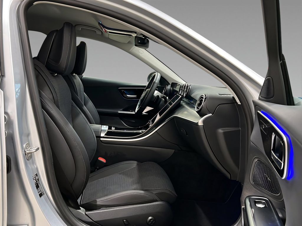 Mercedes-Benz C 220 2025