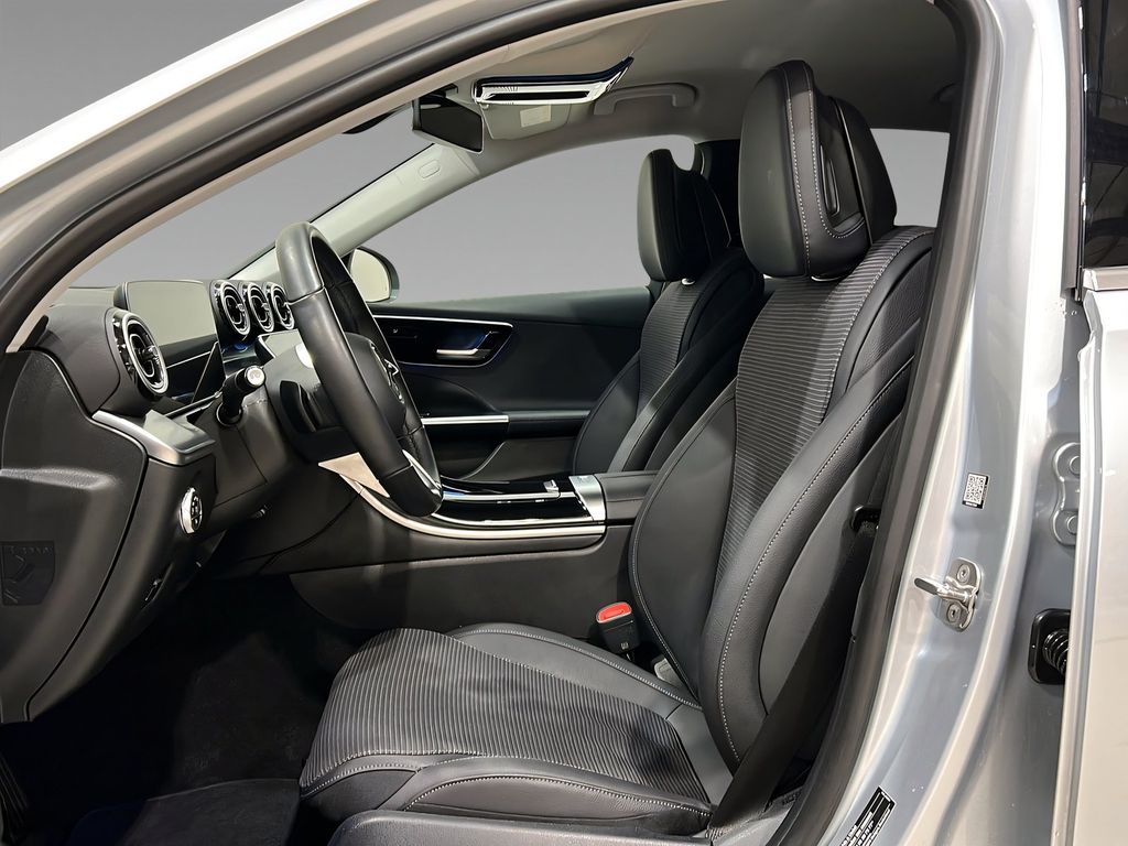 Mercedes-Benz C 220 2025