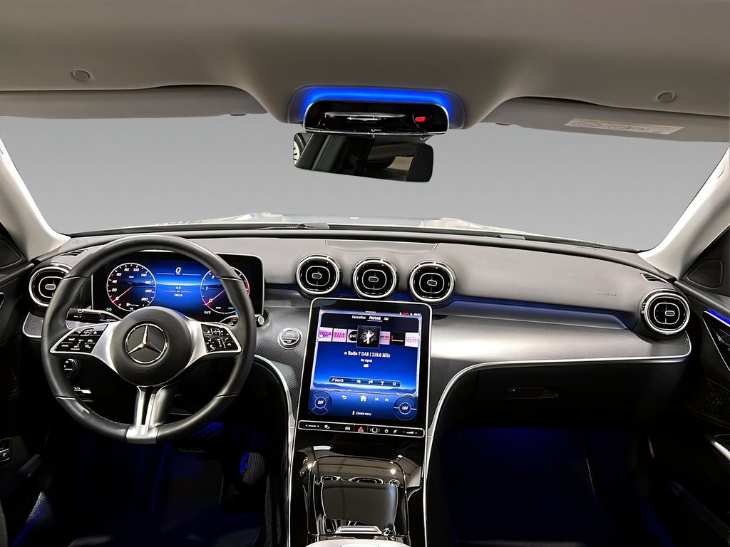 Mercedes-Benz C 220 2025