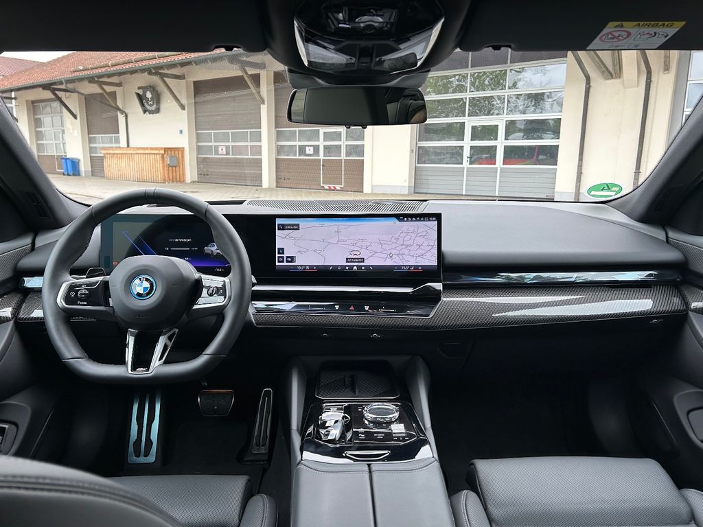 BMW i5 2023