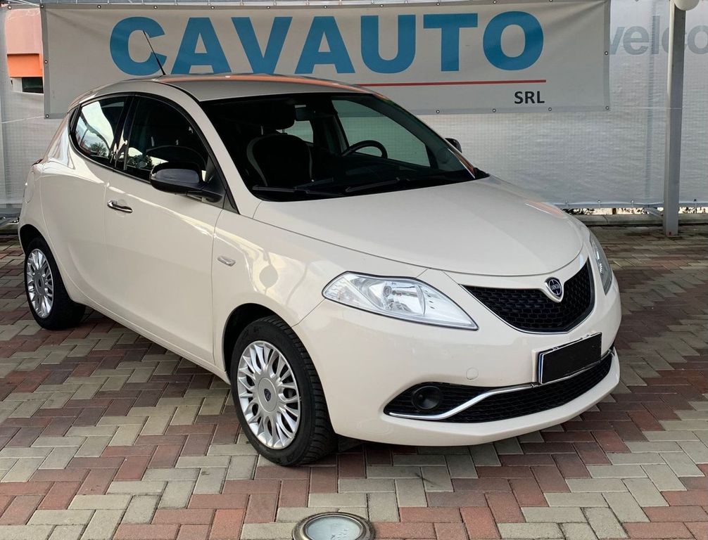 Lancia Ypsilon 2016