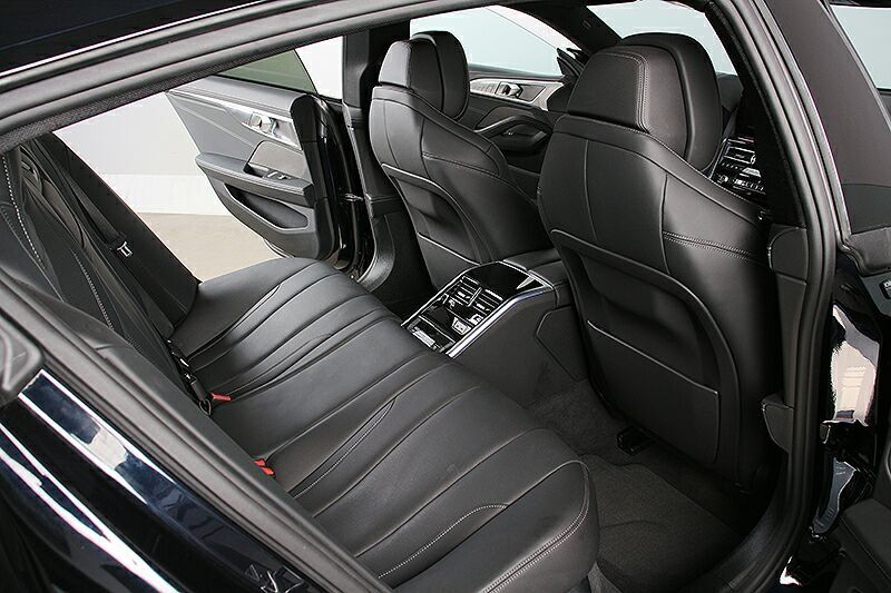 BMW M850 2025